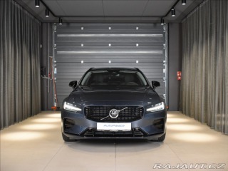 Volvo V60 2,0 B4  Plus Dark 2025