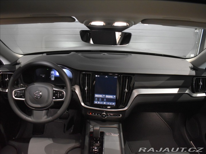 Volvo V60 2,0 B4 Ultra Dark 2025