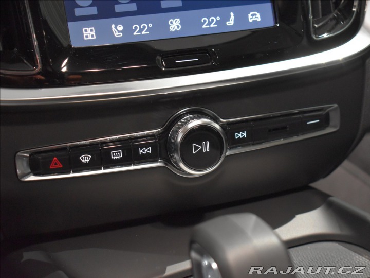 Volvo V60 2,0 B4 Ultra Dark 2025