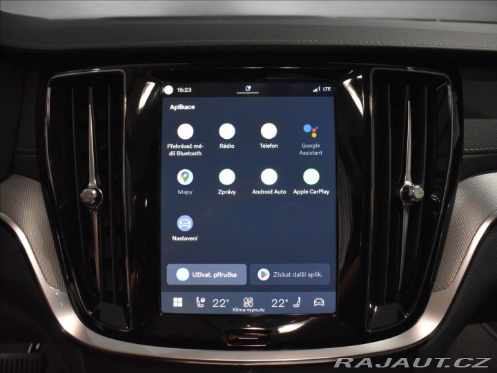 Volvo V60 2,0 B4 Ultra Dark 2025