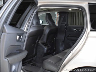 Volvo V60 2,0 B4  Ultra Dark 2025