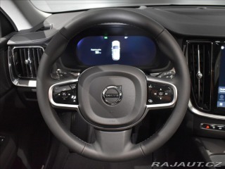 Volvo V60 2,0 B4  Ultra Dark 2025