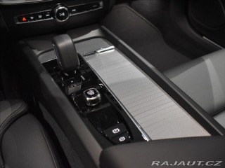 Volvo V60 2,0 B4  Ultra Dark 2025