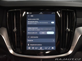 Volvo V60 2,0 B4  Ultra Dark 2025