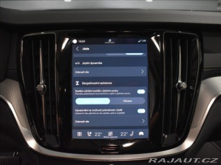 Volvo V60 2,0 B4  Ultra Dark 2025