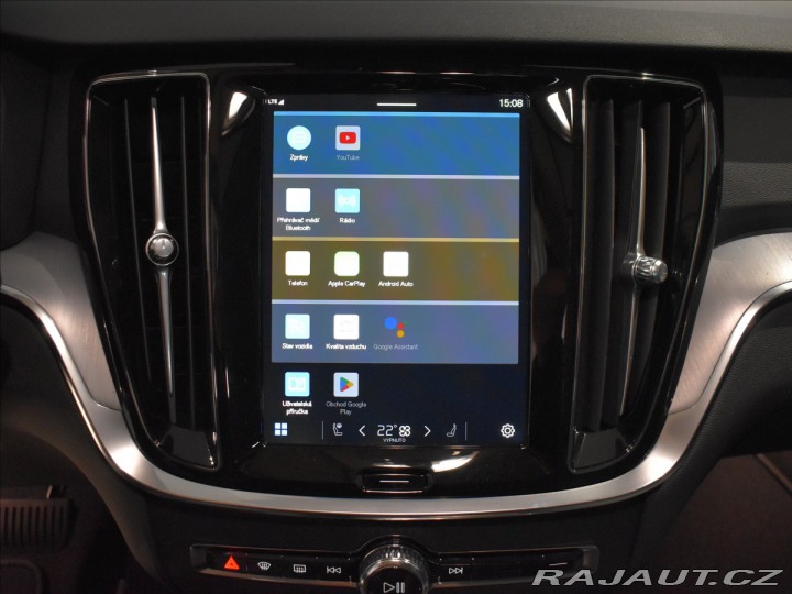 Volvo V60 2,0 T6 Core 2025