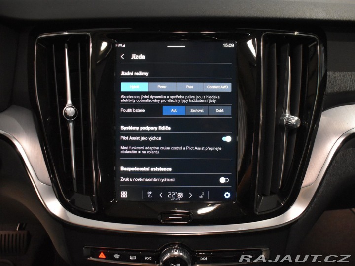 Volvo V60 2,0 T6 Core 2025