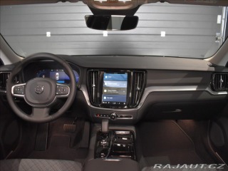 Volvo V60 2,0 T6  Core 2025
