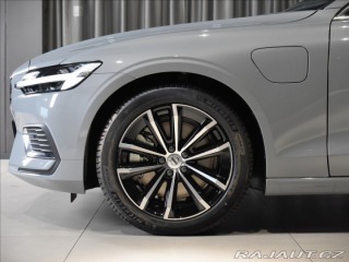 Volvo V60 2,0 T6  Core 2025