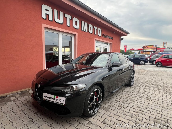 Alfa Romeo Giulia 2.0 Turbo Veloce REZERVAC 2022