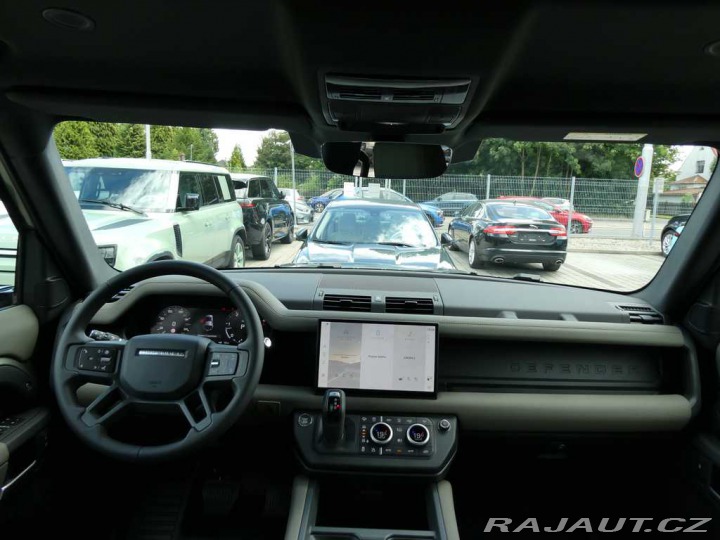 Land Rover Defender 110 3,0 X-Dynamic SE D250 2026