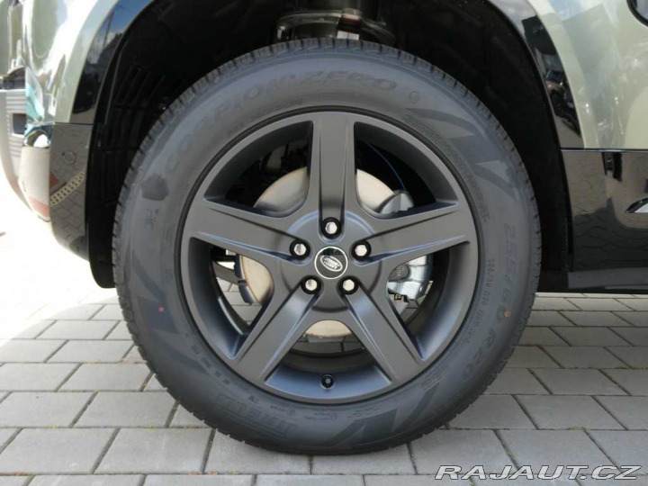 Land Rover Defender 110 3,0 X-Dynamic SE D250 2026
