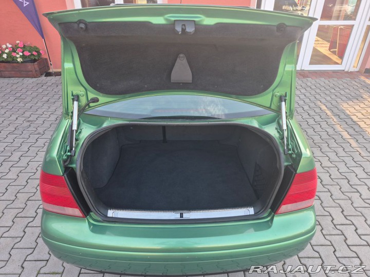 Volkswagen Bora 1.6i 77 kW 2003