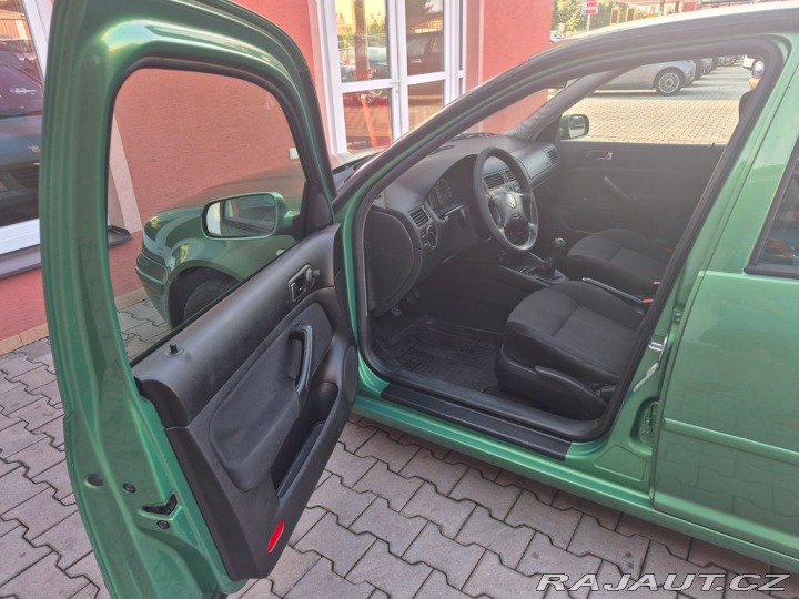 Volkswagen Bora 1.6i 77 kW 2003