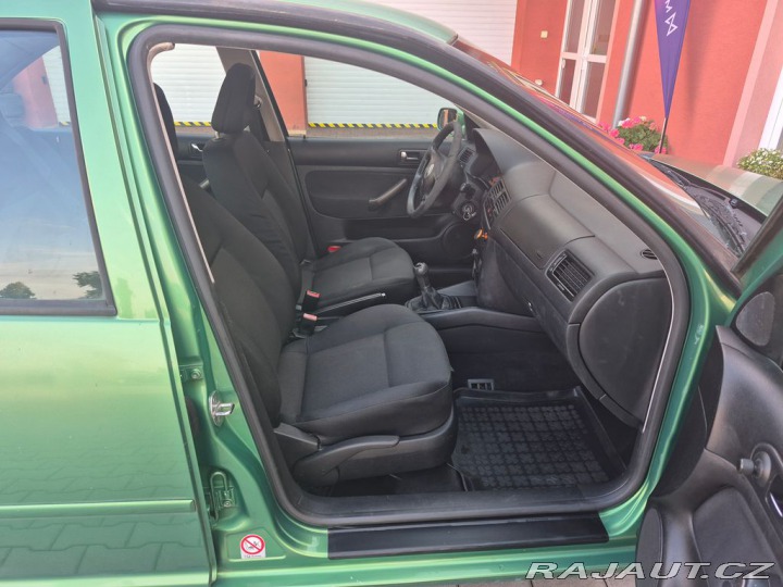 Volkswagen Bora 1.6i 77 kW 2003