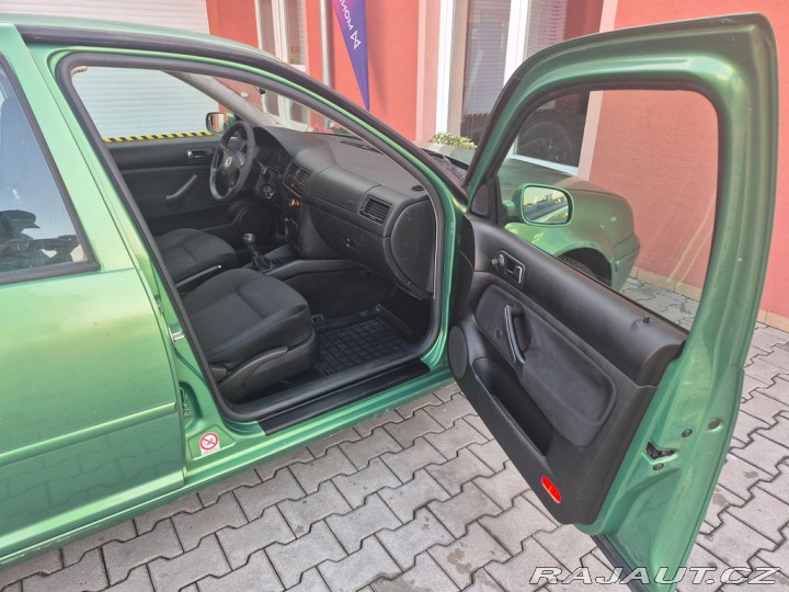 Volkswagen Bora 1.6i 77 kW 2003