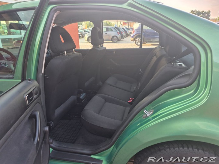 Volkswagen Bora 1.6i 77 kW 2003