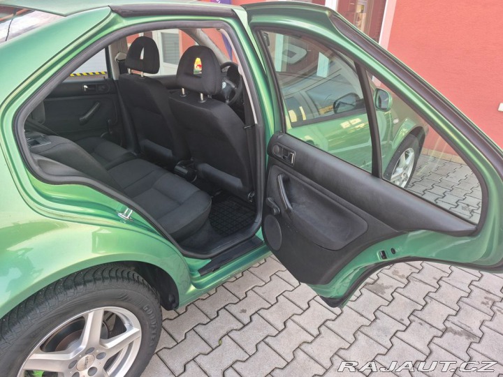 Volkswagen Bora 1.6i 77 kW 2003