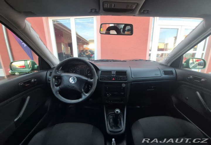 Volkswagen Bora 1.6i 77 kW 2003