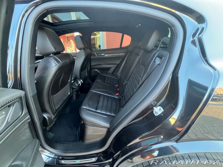 Alfa Romeo Stelvio Stelvio V6 2.9 QV REZERVA 2022
