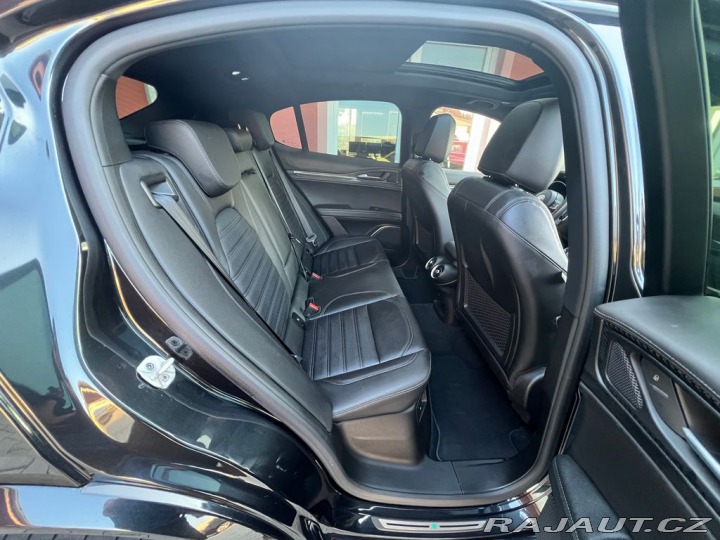 Alfa Romeo Stelvio Stelvio V6 2.9 QV REZERVA 2022