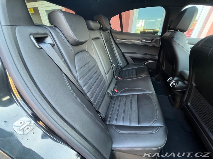 Alfa Romeo Stelvio Stelvio V6 2.9 QV REZERVA 2022