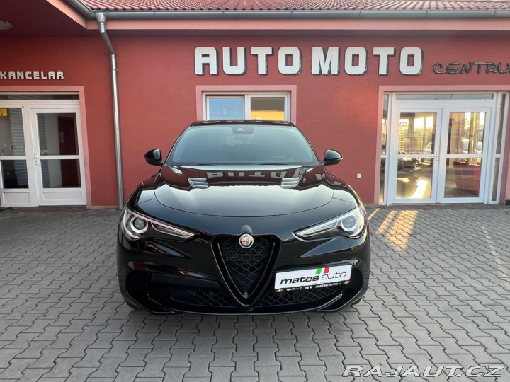 Alfa Romeo Stelvio Stelvio V6 2.9 QV REZERVA 2022