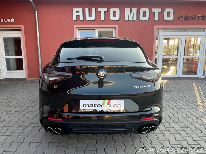 Alfa Romeo Stelvio Stelvio V6 2.9 QV REZERVA 2022