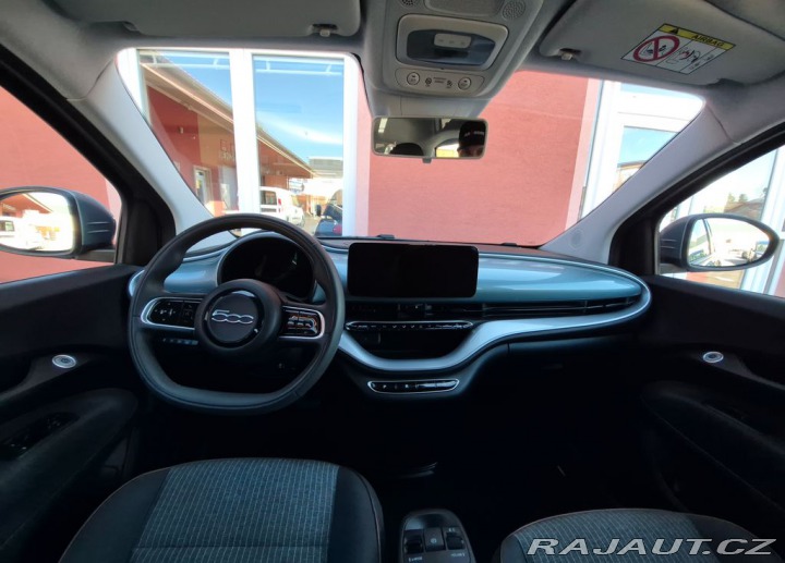 Fiat 500e 87KW (ODPOČET DPH) SOH 95 2022