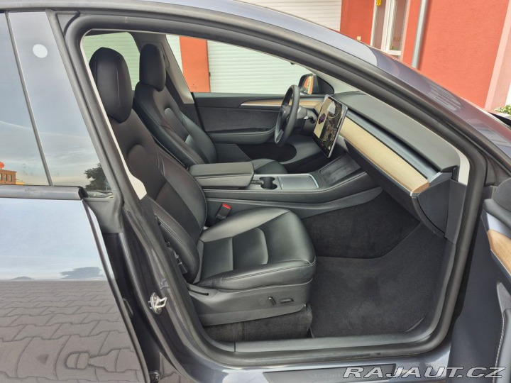 Tesla Model Y Long Range DPH SOH 92,4PR 2021