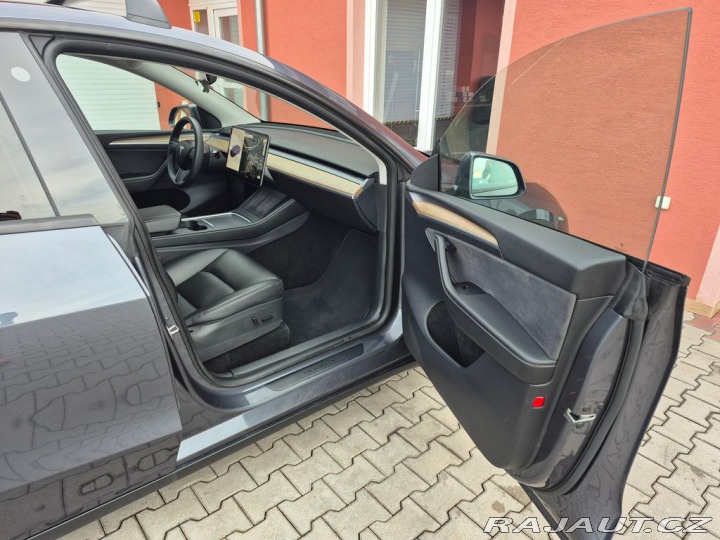 Tesla Model Y Long Range DPH SOH 92,4 2021