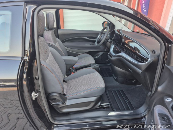 Fiat 500e Cabrio 87kW (ODPOČET DPH) 2021