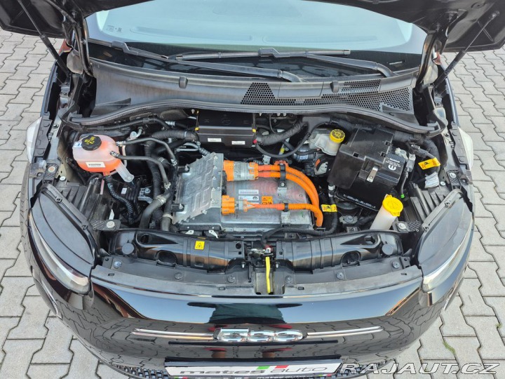 Fiat 500e Cabrio 87kW (ODPOČET DPH) 2021