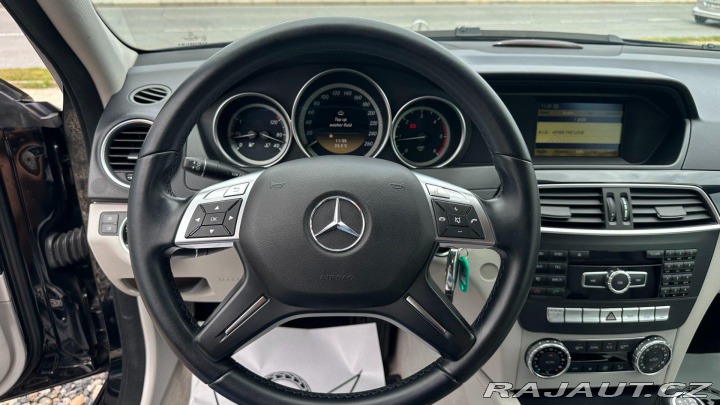 Mercedes-Benz C C220CDi 125kW*ALU*Tažné*N 2011