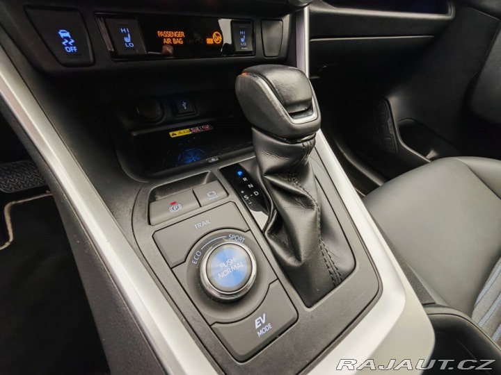 Toyota RAV4 2.5 Hybrid Selection 2022