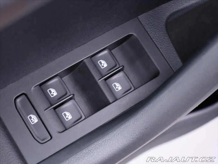 Škoda Octavia 1,0 TSI 85kW JOY Navi Kli 2016