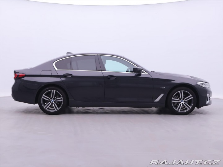 BMW 5 2,0 530e xDrive AT 2022