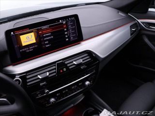 BMW 5 2,0 530e xDrive AT 2022