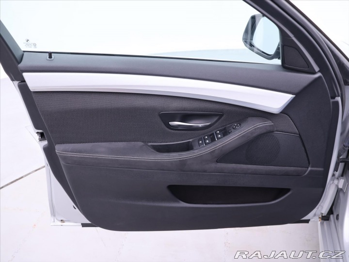 BMW 5 2,0 525d 160kW M-Paket CZ 2012
