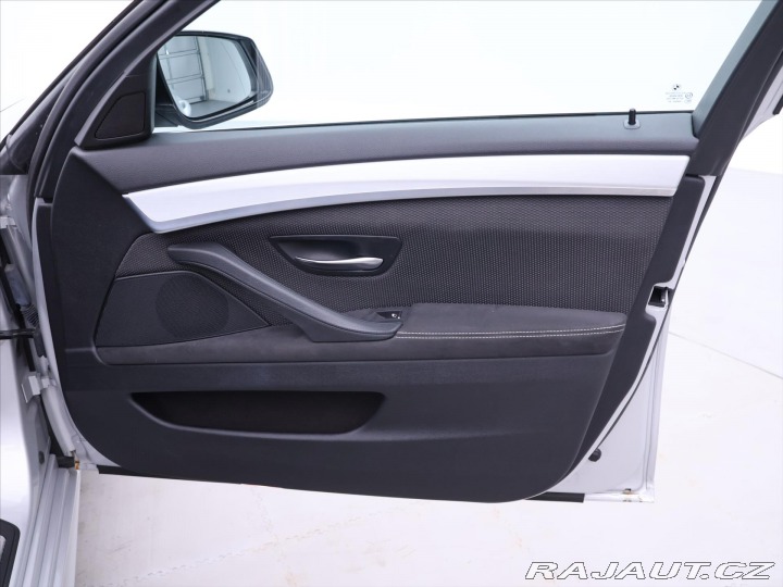 BMW 5 2,0 525d 160kW M-Paket CZ 2012