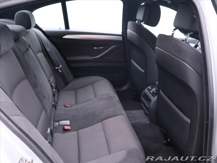 BMW 5 2,0 525d 160kW M-Paket CZ 2012