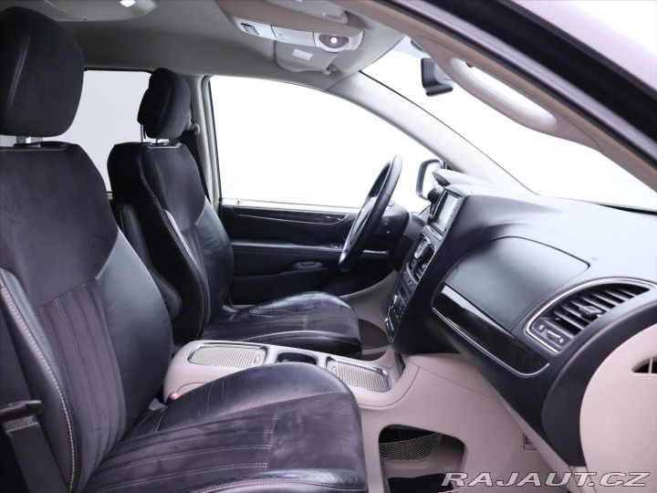 Lancia Ostatní modely Voyager 2,8 120KW CZ PLATINUM 7 M 2012