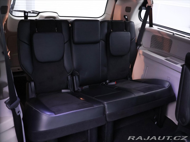 Lancia Ostatní modely Voyager 2,8 CRD 120kW Platinum 7- 2012