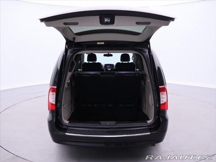 Lancia Ostatní modely Voyager 2,8 120KW CZ PLATINUM 7 M 2012