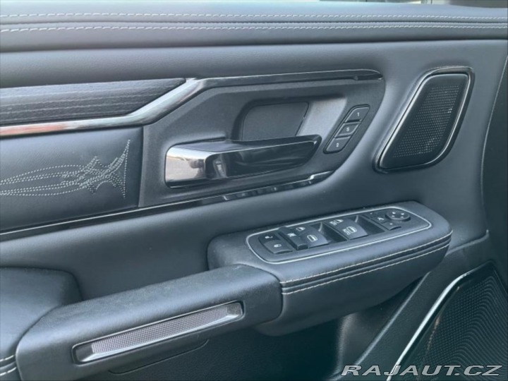 Ostatní značky Ostatní modely RAM 1500 5,7 V8 Limited Night Ed 1800