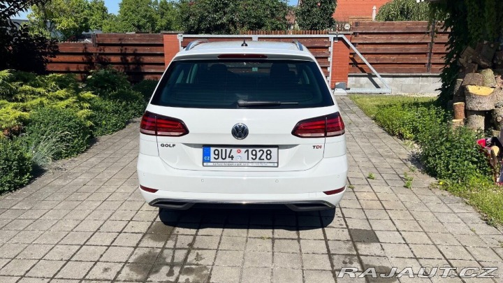 Volkswagen Golf 1,6 tdi, 85kw, první a 2017