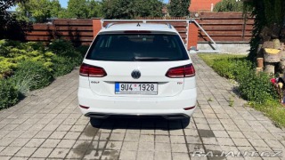 Volkswagen Golf 1,6 tdi, 85kw, první a 2017