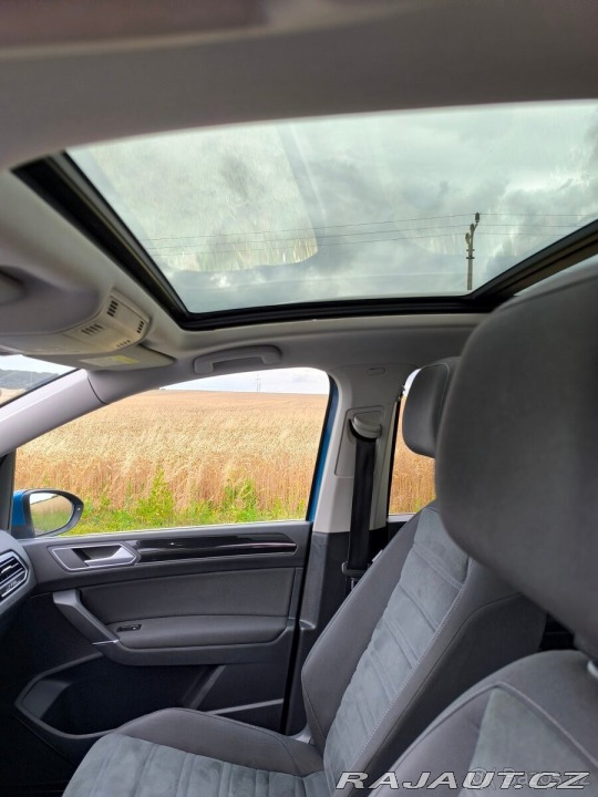 Volkswagen Touran 2,0   TDI 110 kW, 2017, 7 2017