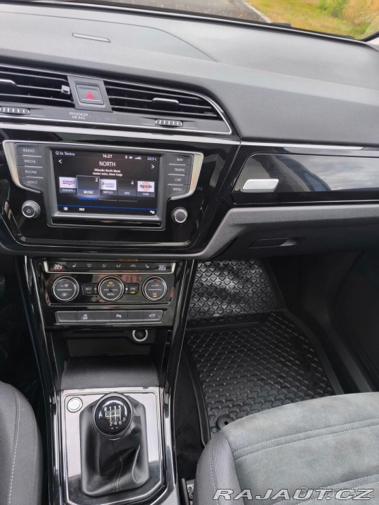 Volkswagen Touran 2,0   TDI 110 kW, 2017, 7 2017