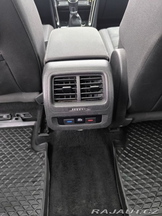 Volkswagen Touran 2,0   TDI 110 kW, 2017, 7 2017
